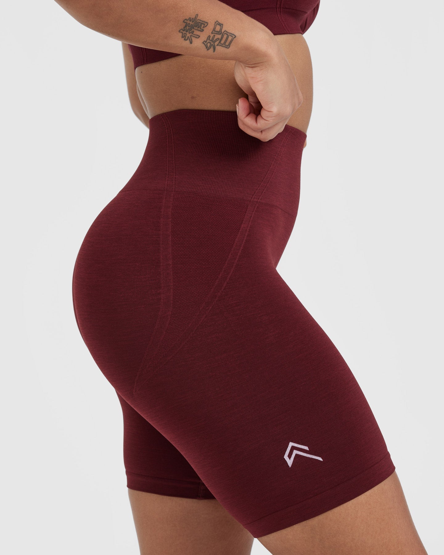 EffortlessLift Seamless Cycling Shorts with White Logo | Rosewood - Image 4