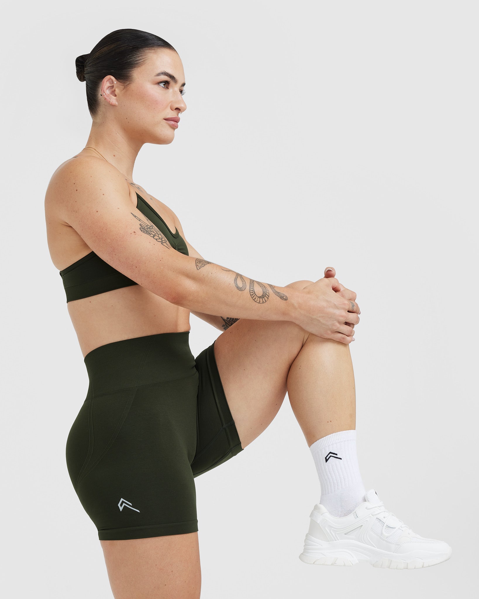 EffortlessLift Seamless Cycling Shorts with White Logo | Khaki - Image 6