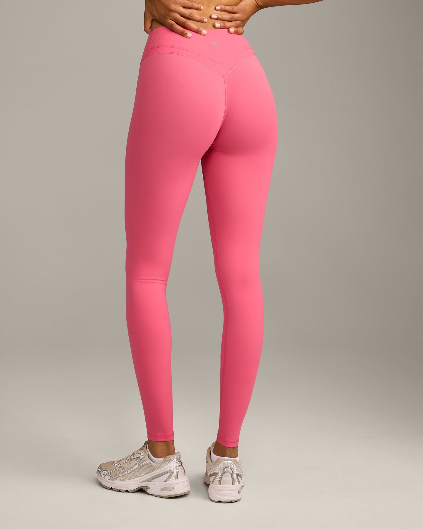 UnifiedMove Wrap Leggings with Reflective Logo | Hot Girl Pink